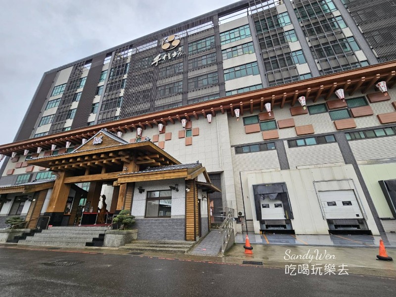 手信霧隱城01 手信霧隱城很氣派的外觀建築