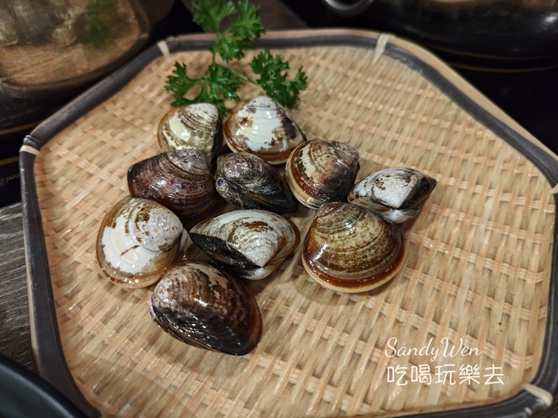 聚北海道鍋物20 聚北海道鍋物招待的蛤蜊