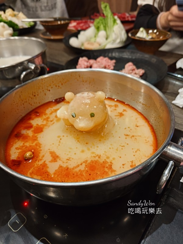 聚北海道鍋物25 聚北海道鍋物麻辣熊熊下鍋囉